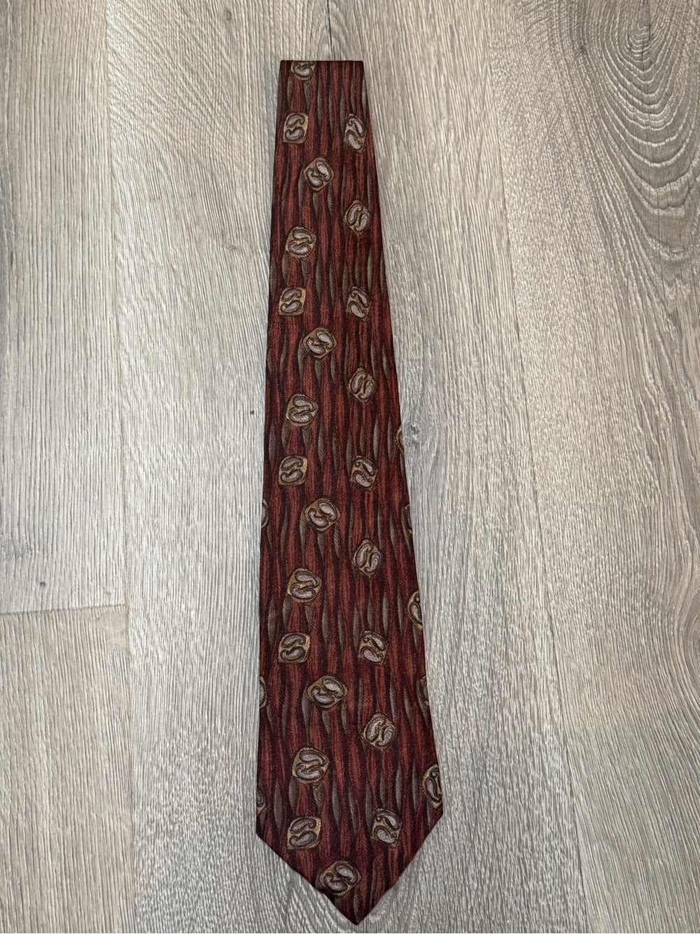 Bugatti Men’s 100% Silk Tie Burgundy Brown Abstract Vintage 4” Wide